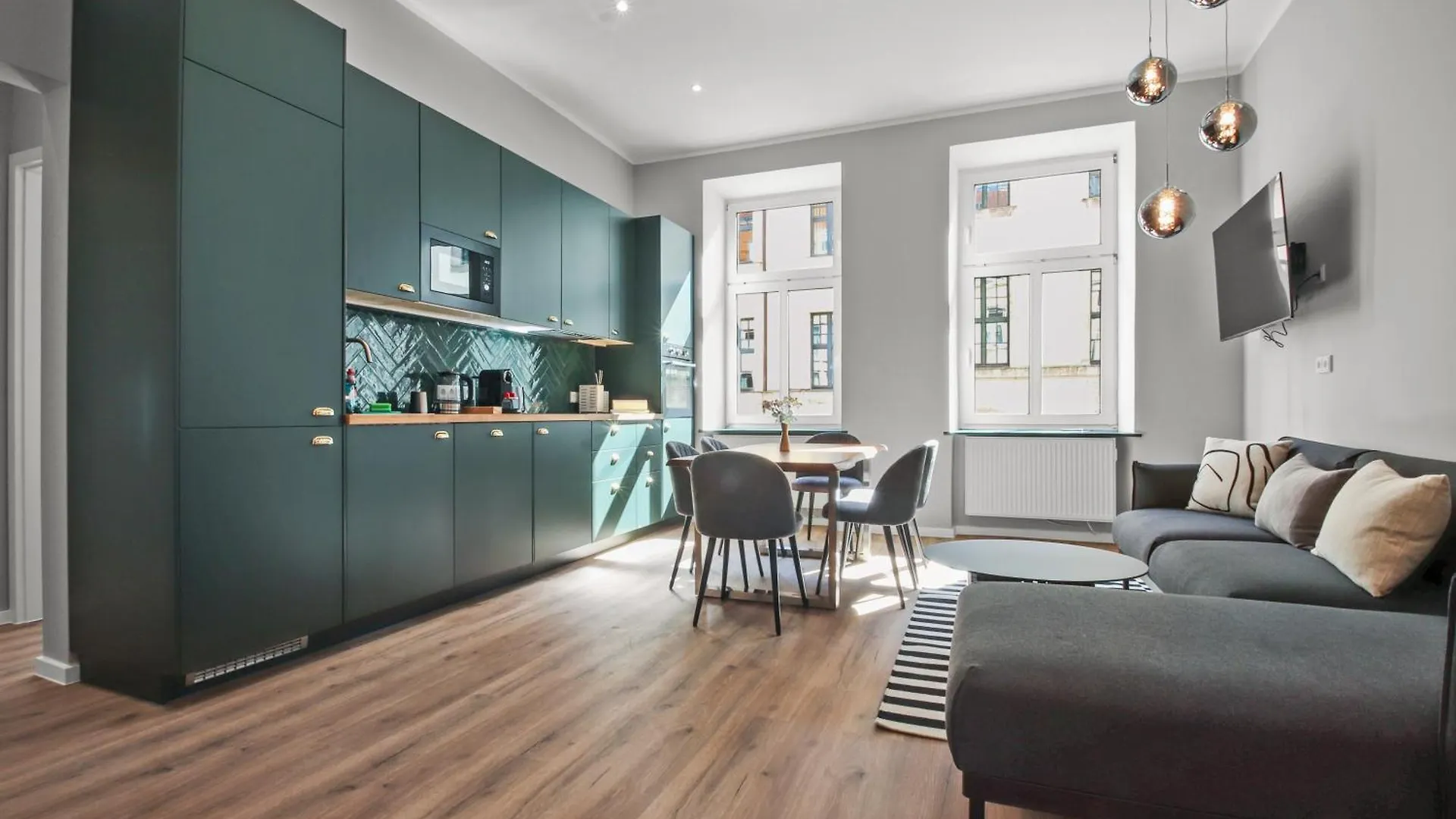 Flatista Homes - Luise München 0*,