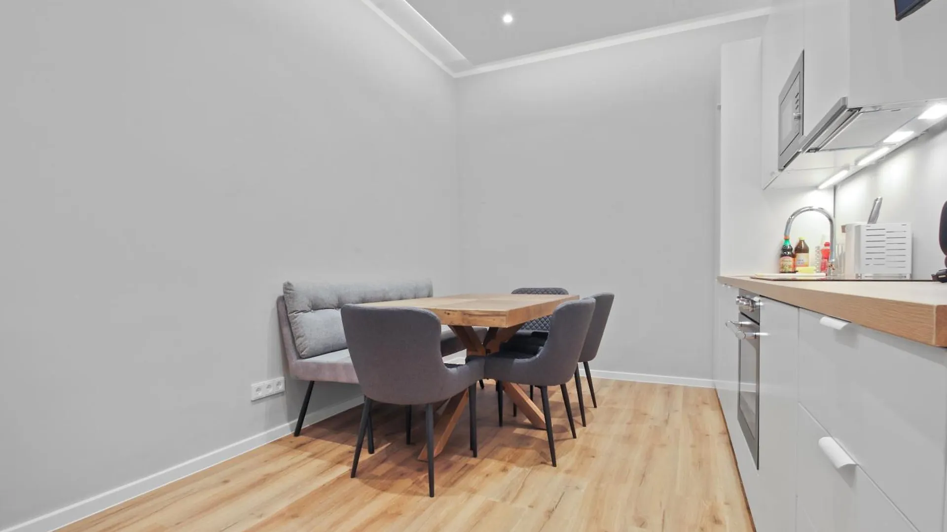 Apartment Flatista Homes - Luise Munich